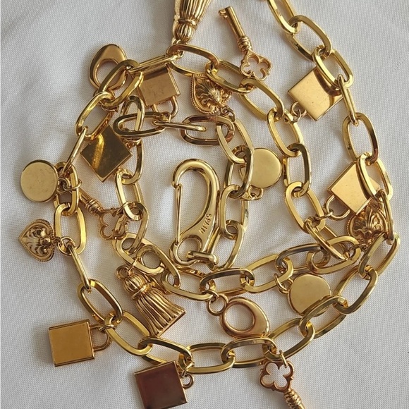 ESCADA Women’s Gold Tone Chain Link Charm Belt Made in Spain VINTAGE RARE FIND!! - Picture 6 of 15